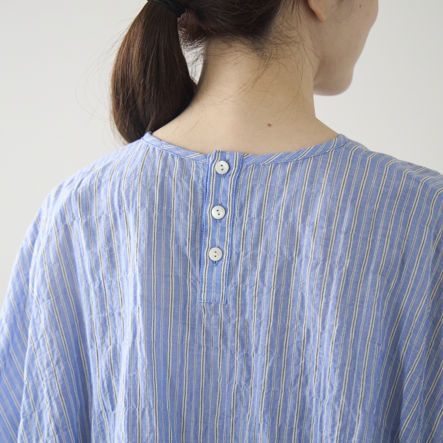 Kilka/汗をかいてもはりつかない、速乾サークルブラウス